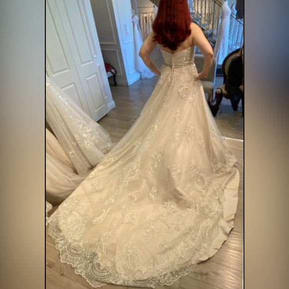 Maggie Sottero Reba 7MS335 in a size 14 - Picture 6 of 7